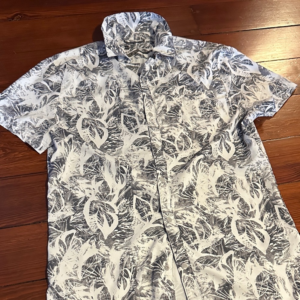 NWOT Men’s Button Down Polo